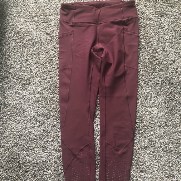 SOLD Lululemonn tight stuff tight - Picture 1 of 5